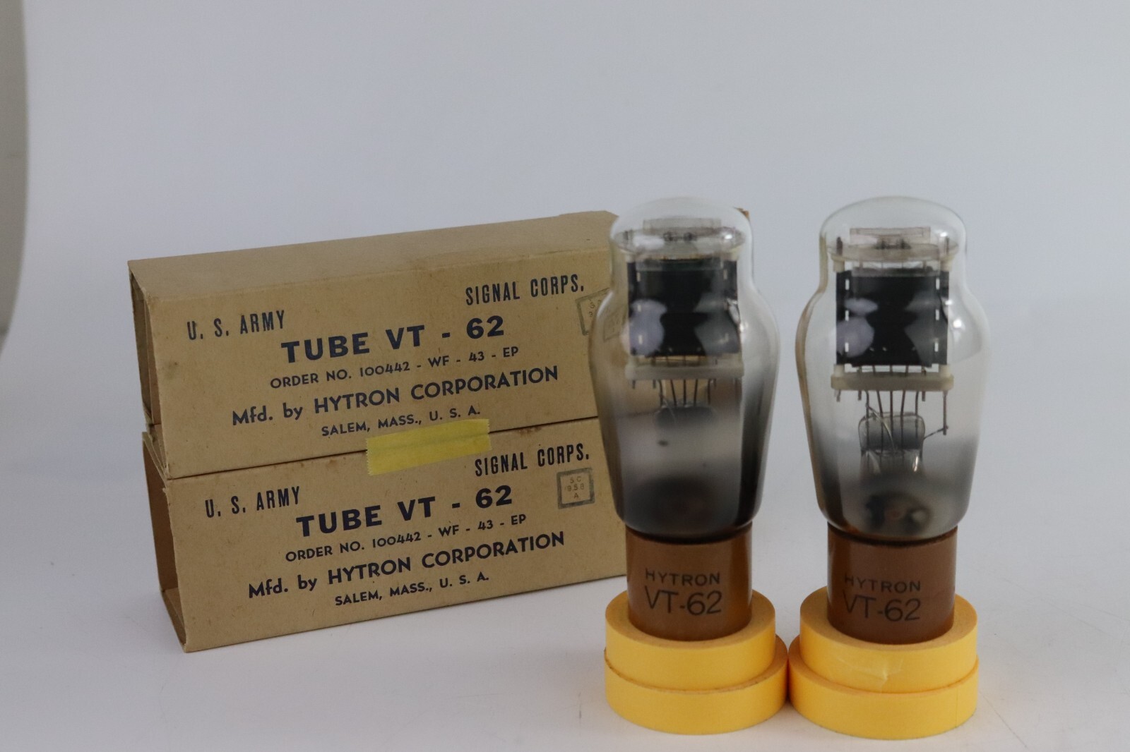 HYTRON VT-62 Vacuum tube pair In Excellent Working Condition