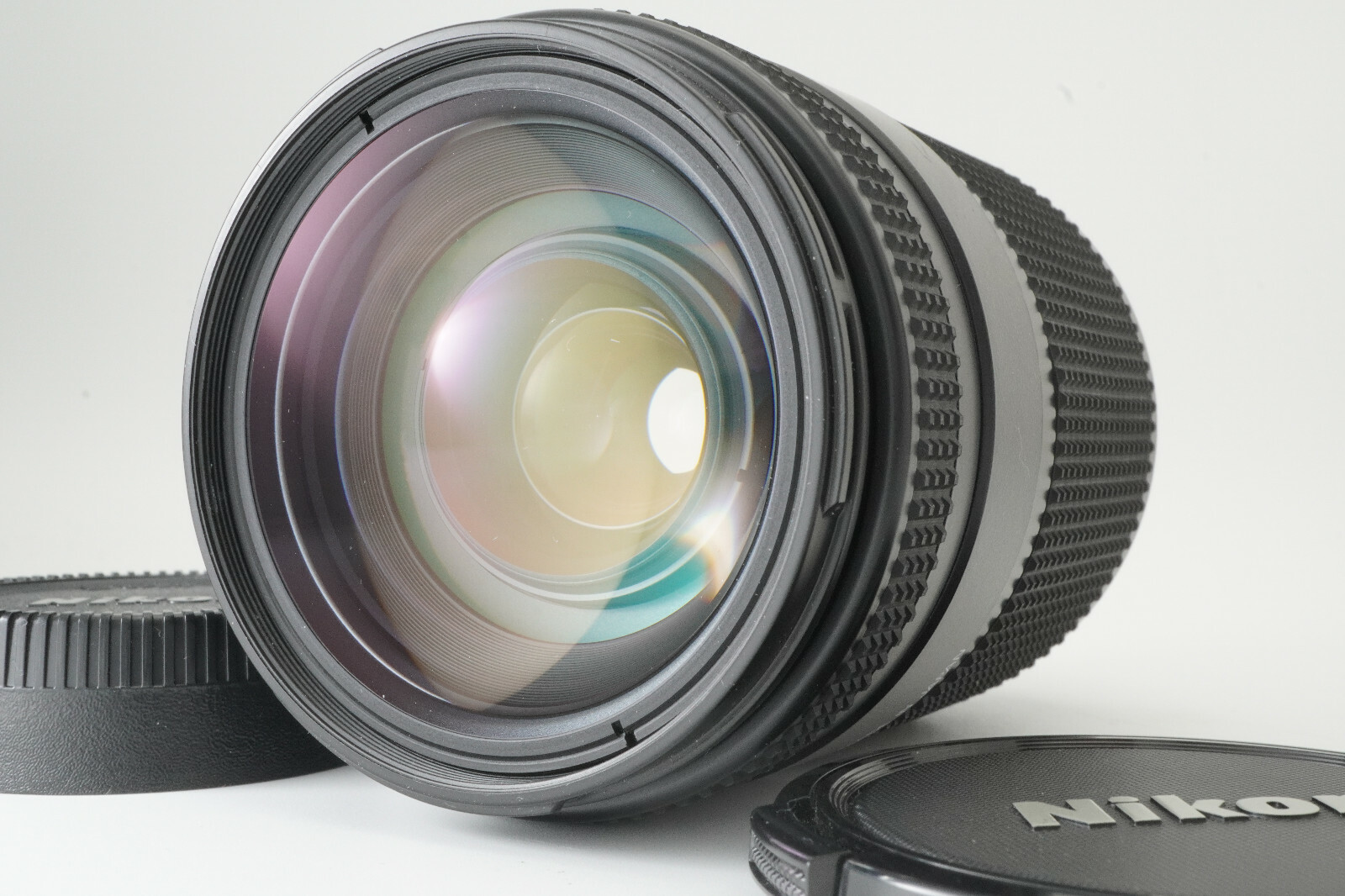 N.Mint] Nikon AF NIKKOR 35-135mm f/3.5-4.5 Zoom Lens with hood
