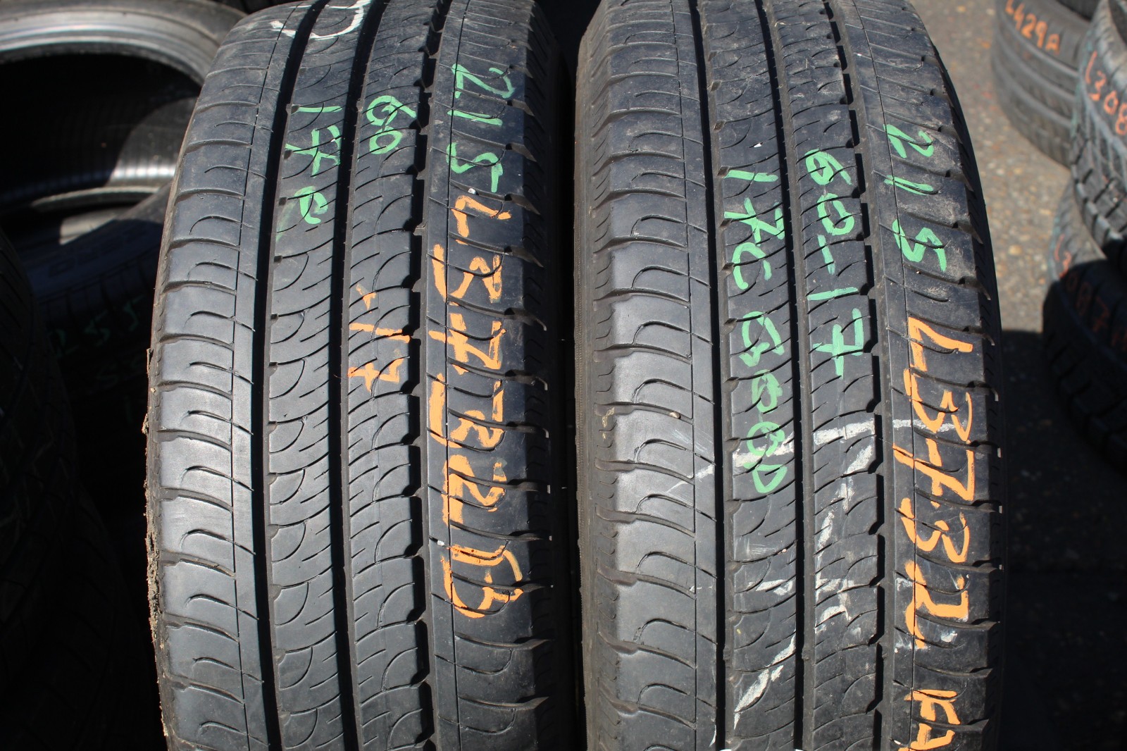 215 60 17C Goodyear, Efficient Grip, 109/107T x2 A Pair 8.0mm (F1_tyres) L3732