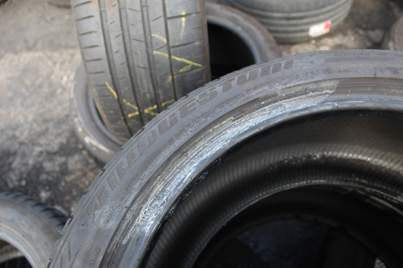 255 40 18 Bridgestone, Potenza, RunFlat, 95Y, x1 Single 6.2mm (F1_tyres) L2572