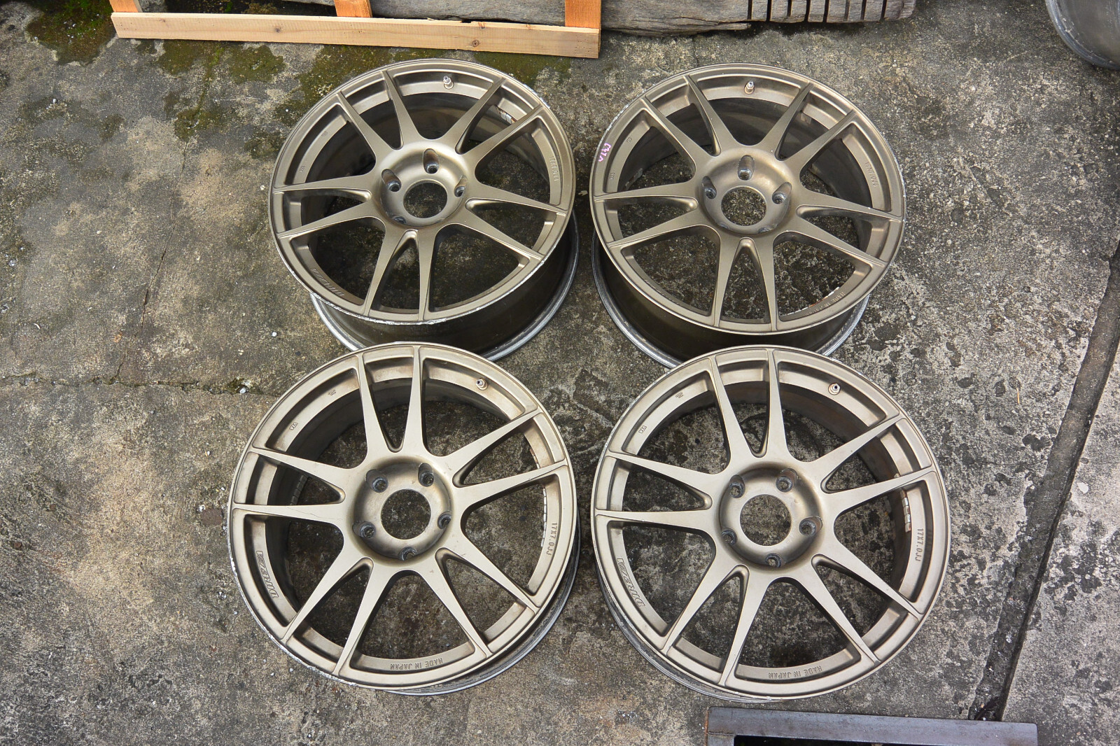 DIREZZA RSC 15インチ7J +38 PCD100 4H 2本