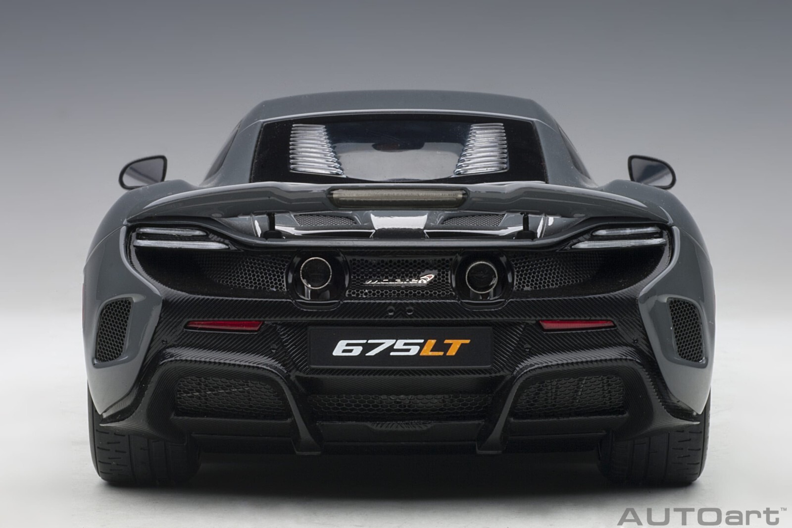 オートアート 1/18 マクラーレン 675LT AUTOart 1/18 マクラーレン 675 LT （オレンジ） 76048 | AUTOa