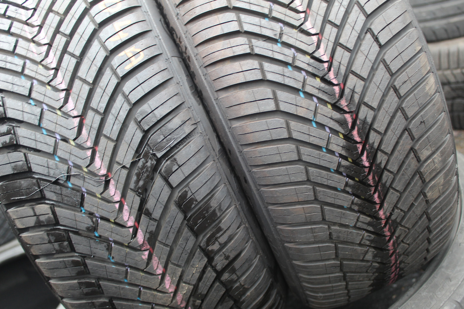 New 215 45 18 Continental, All Season, XL, 93V, x2 A Pair (F1_tyres) FO L3404