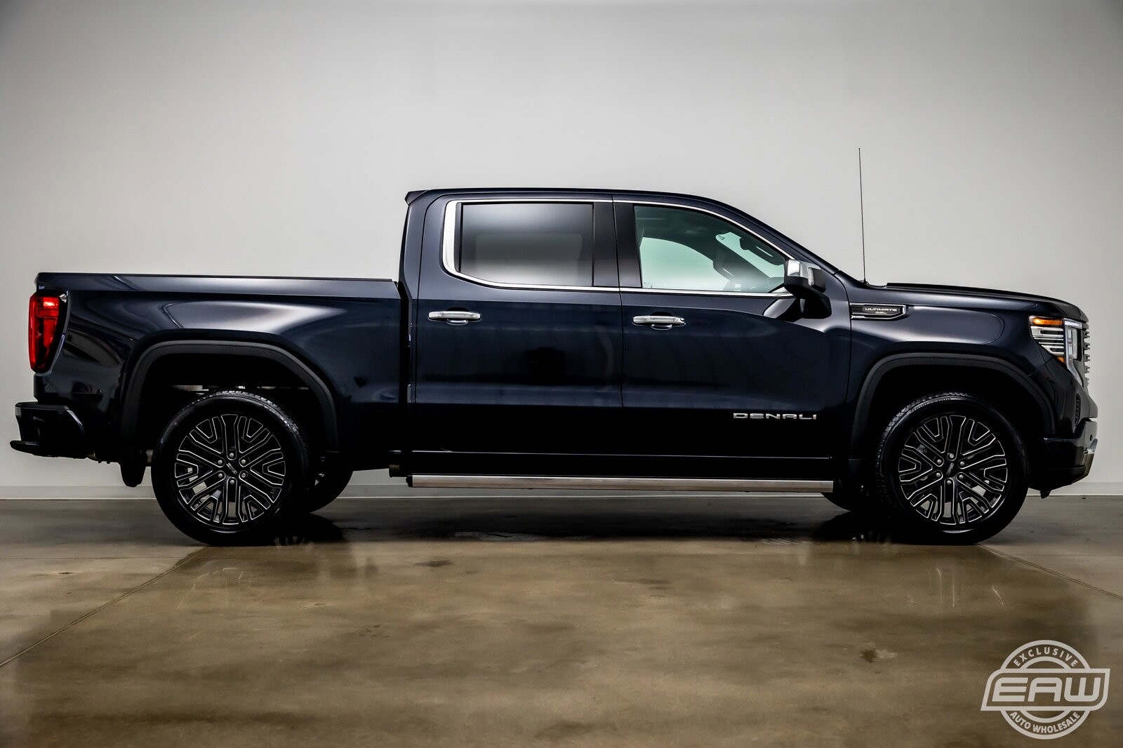 2022 Gmc Sierra 1500 Denali Ultimate 4795 Miles Titanium Rush Metallic