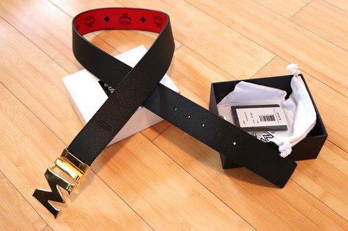 NWT MCM Red/Black Reverse Belt Gold Buckle 95/38 32-34 Waist