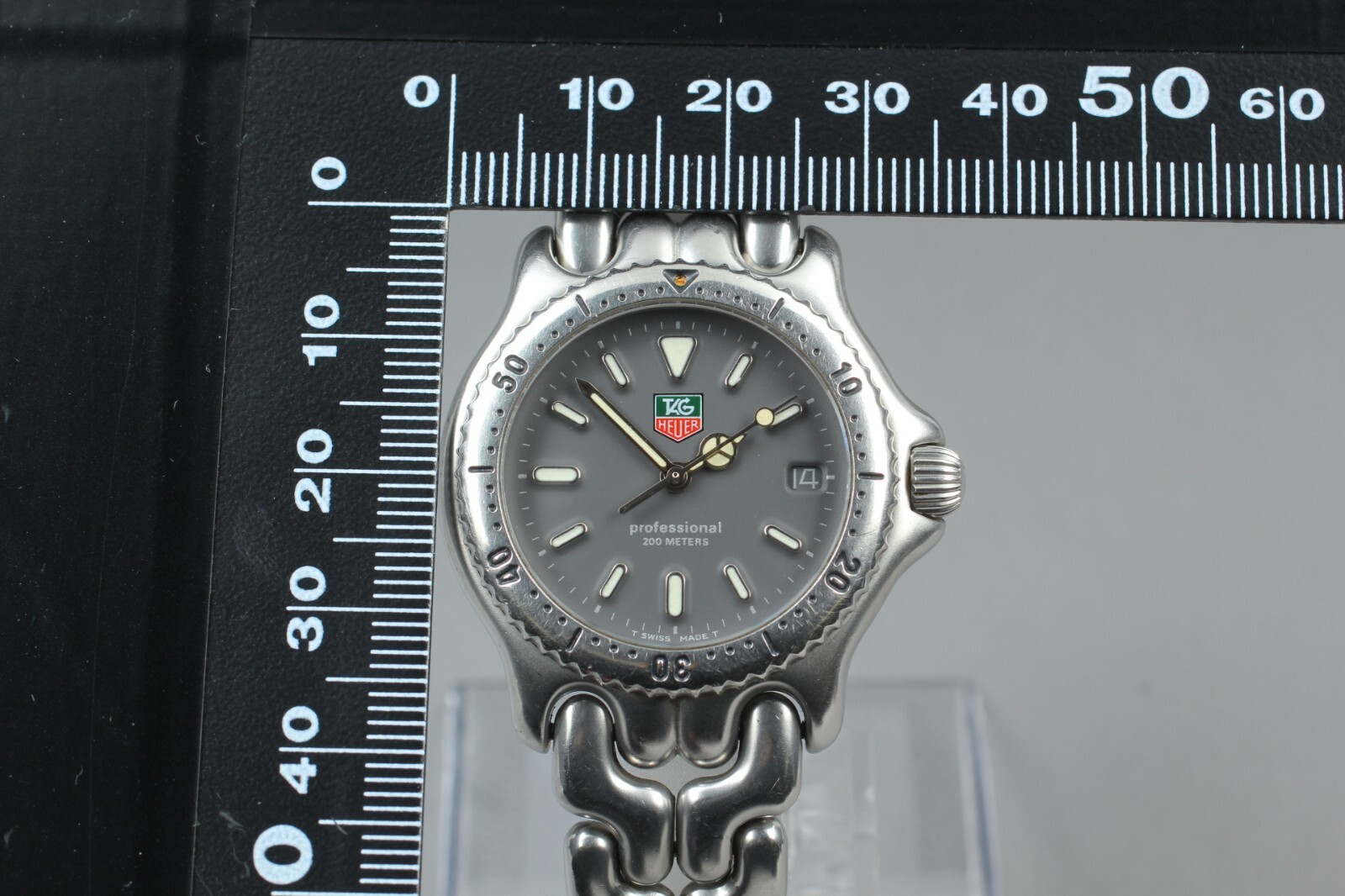 Exc+5* TAG HEUER S/el Professional S99.213M/E Date 200m Exc+5* TAG HEUER S/el Professional S99.213M/E Date 200m