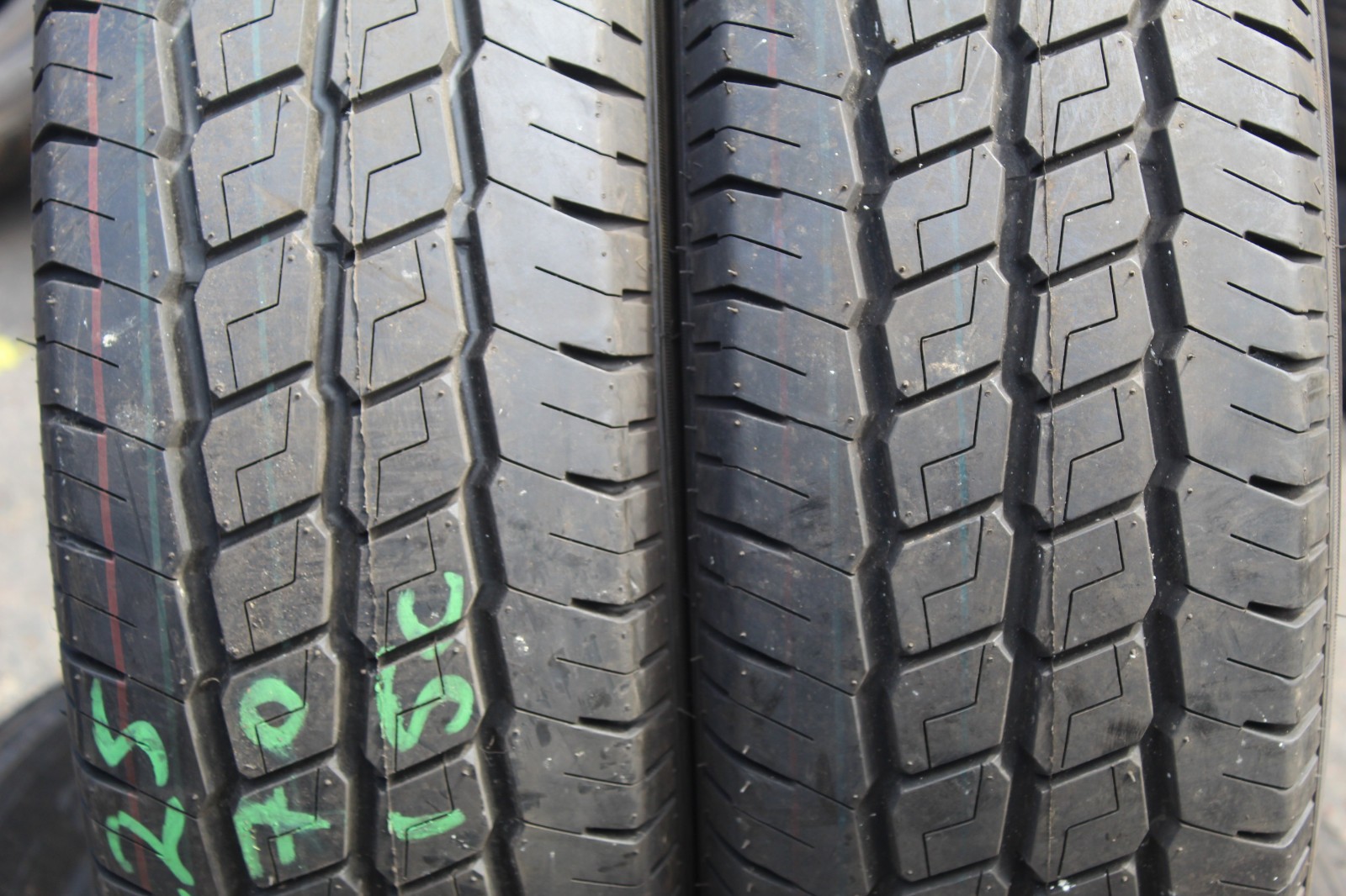 New 225 70 15C Hifly, Zuper 2000, 112/110S x1 Tyre (F1_tyres) FO YD121