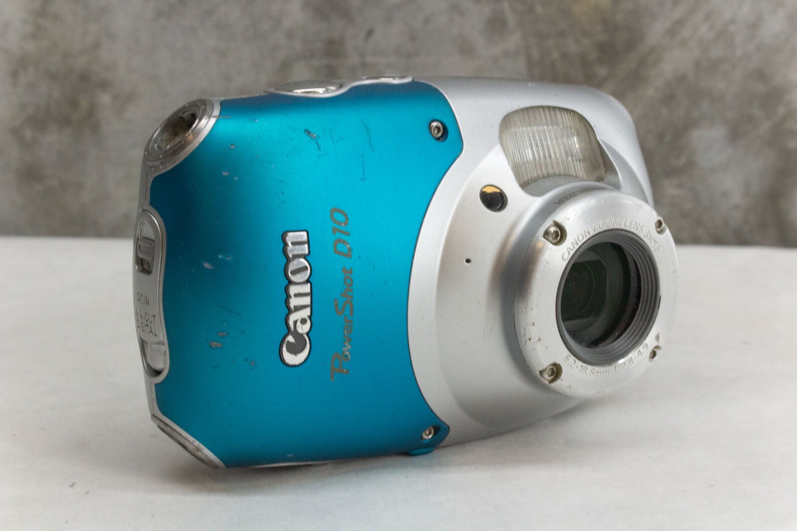 Canon Powershot D10 Waterproof Camera - 12.1MP, 3x Zoom