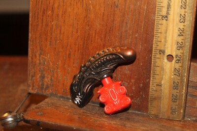 Vintage Action Figure Toy Part Alien Xenomorph  Head