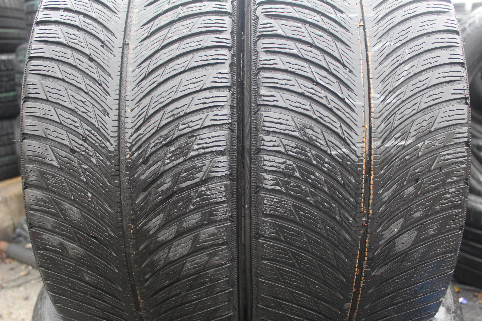 245 40 19 Michelin, Winter, M+S, XL, 98V, x2 A Pair 5.2mm (F1_tyres) L3171