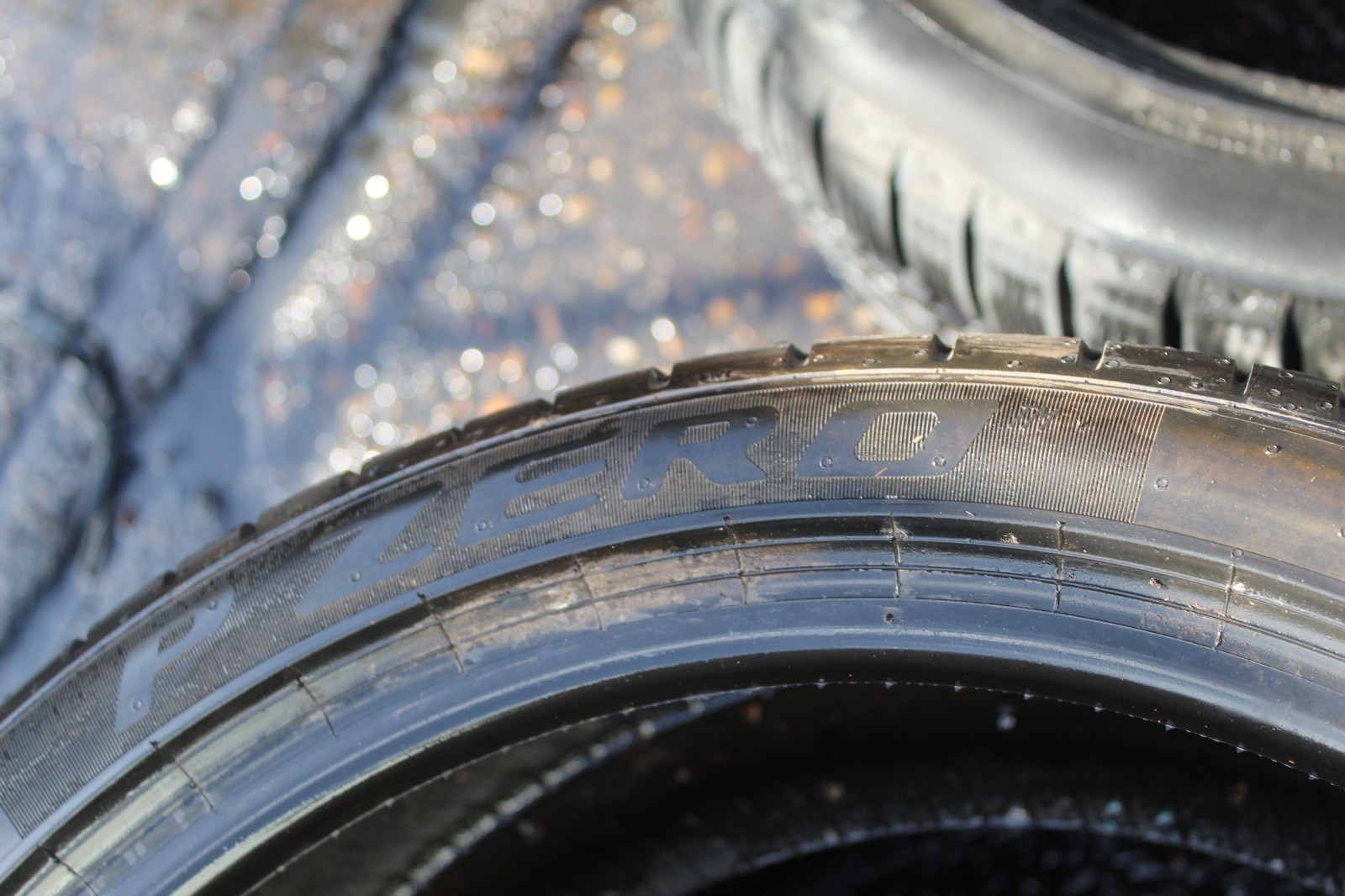 New 245 35 18 Pirelli, P Zero, 92Y, x1 Single Tyre (F1_tyres) L3766
