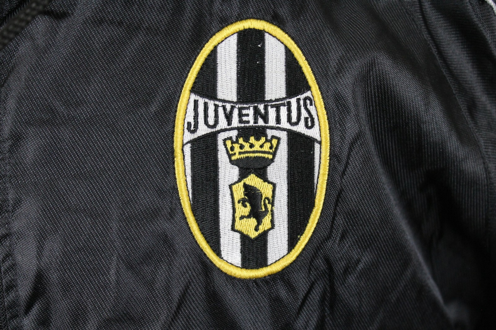 Juventus Soccer Club Kappa Vintage 90's Mesh Lined Windbreaker Jacket Mens Large