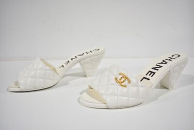 Pre-owned Chanel Rev White Lambskin Quilted Cc Gold Logo Cone Heel Mule Slide Sandal 37.5