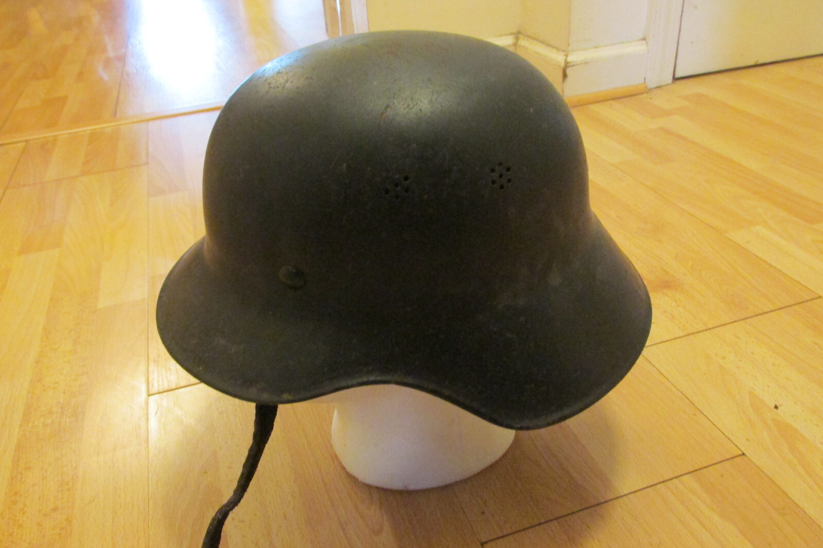 ww2 era German Luftschutz helmet 39/21 | eBay