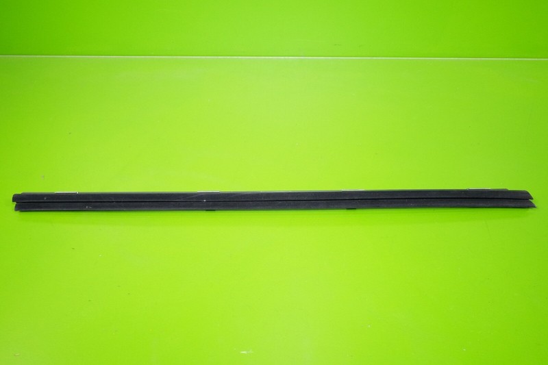 06-13 IS250 IS350 OEM passenger right front panel upper glass rubber seal trim