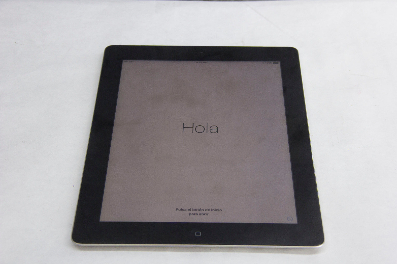 iPad 4世代 WiFi + Cellular 16GB Restored Apple iPad 4 16GB Wi-Fi, Black / Silver