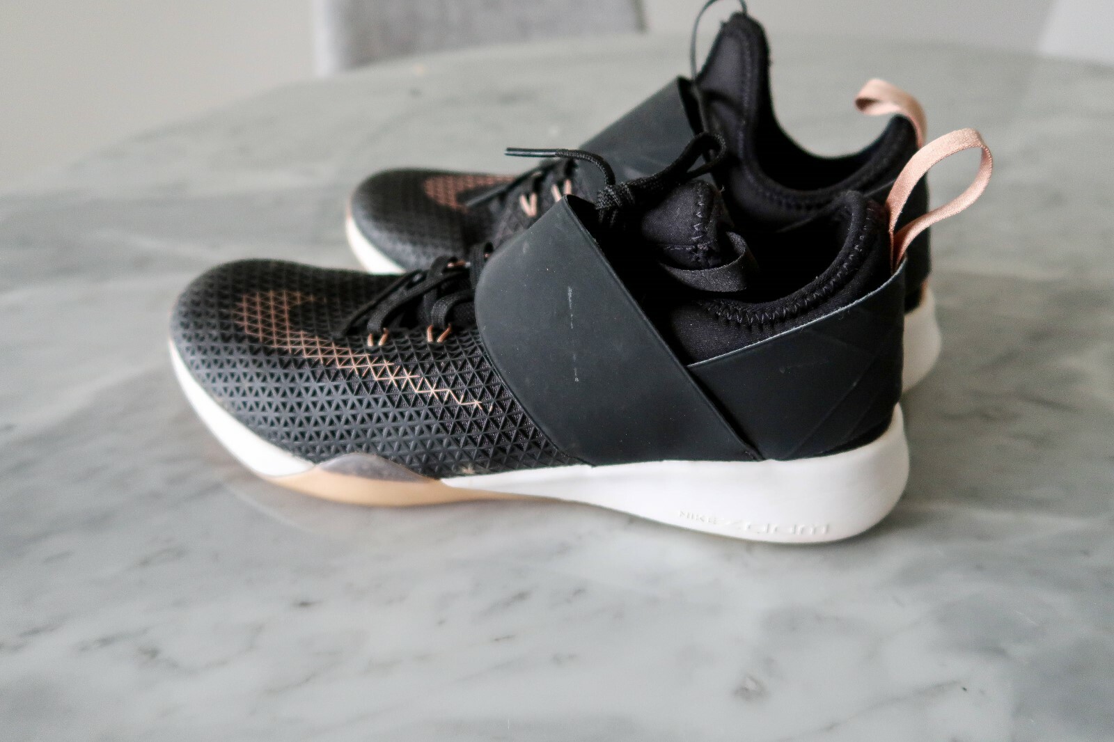 nike women's air zoom strong training shoes