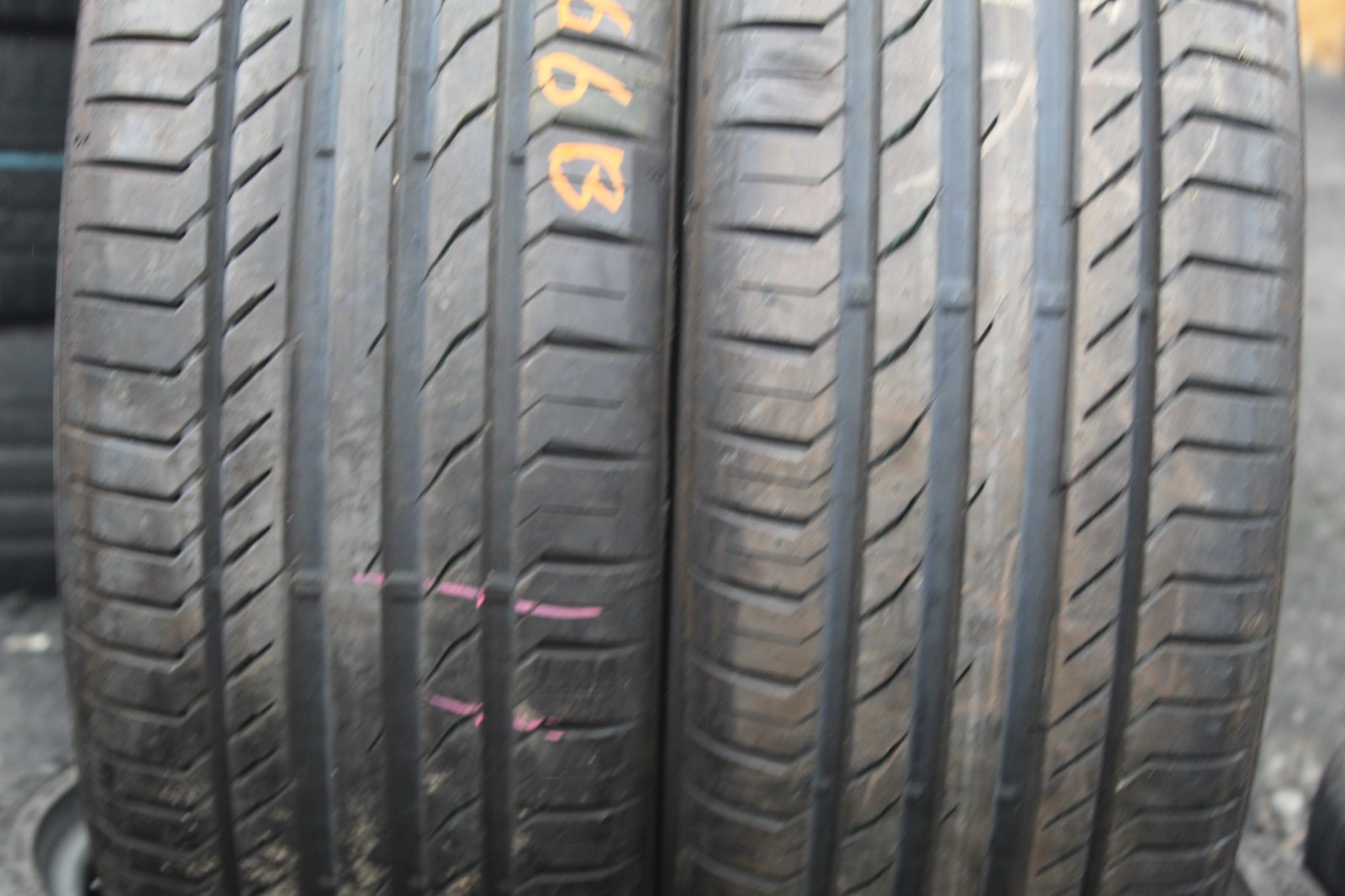 New 225 45 18 Continental, CSC 5, XL, C-Seal, 95W x1 Tyre (F1_tyres) L3666