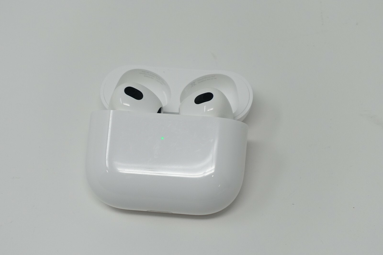 Apple AirPods 3rd Generation A2566 White Wireless In-Ear Apple AirPods 3rd Generation A2566 White Wireless In-Ear