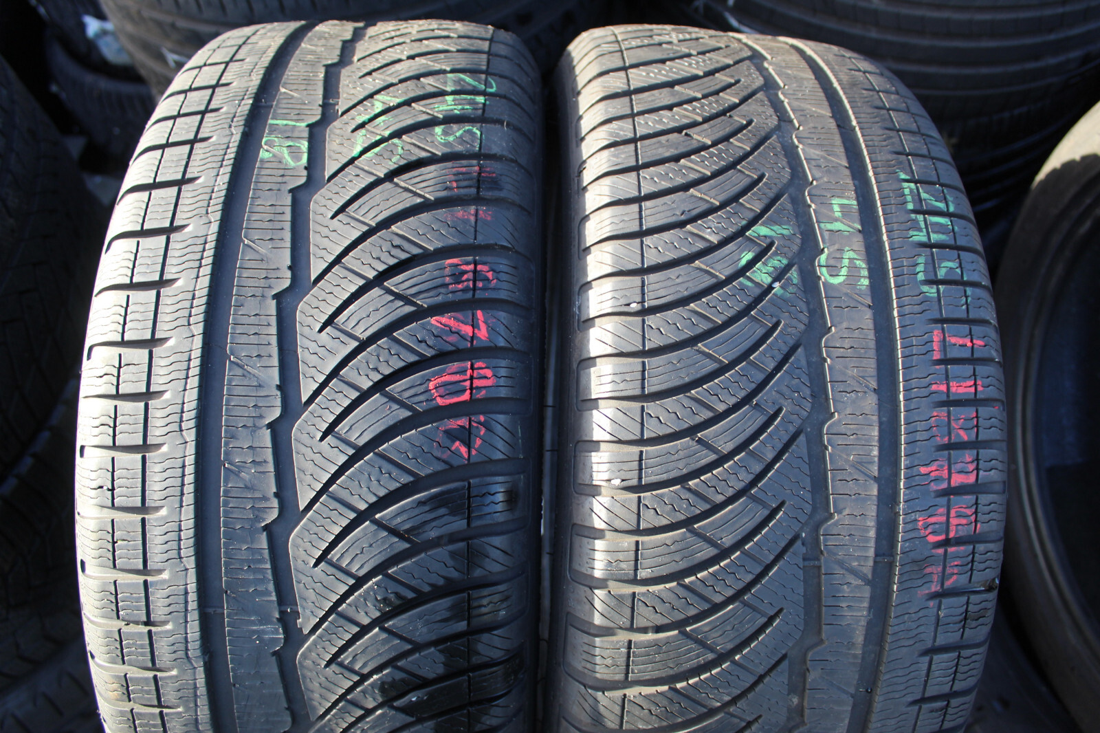 245 45 18 Michelin, Winter, XL, MO, M+S, 100V, x2 A Pair 5.0mm (F1_tyres) L1878