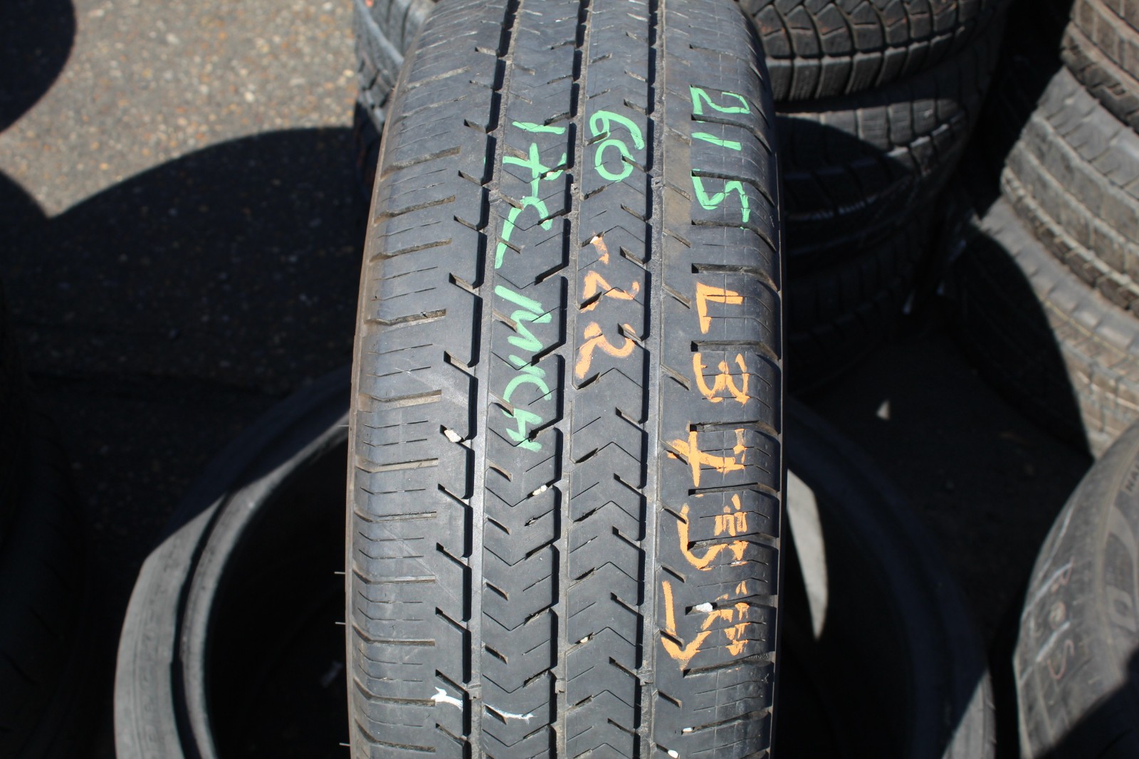 215 60 17C Michelin, Agilis, 104/102H x1 Single Tyre 7.0mm (F1_tyres) L3733