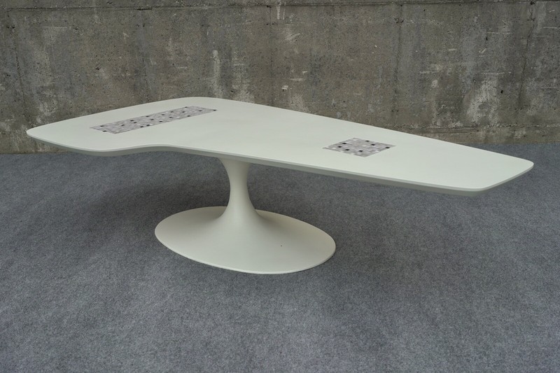 Mid Century Modern Saarinen Style Burke Tulip Aircraft Carri