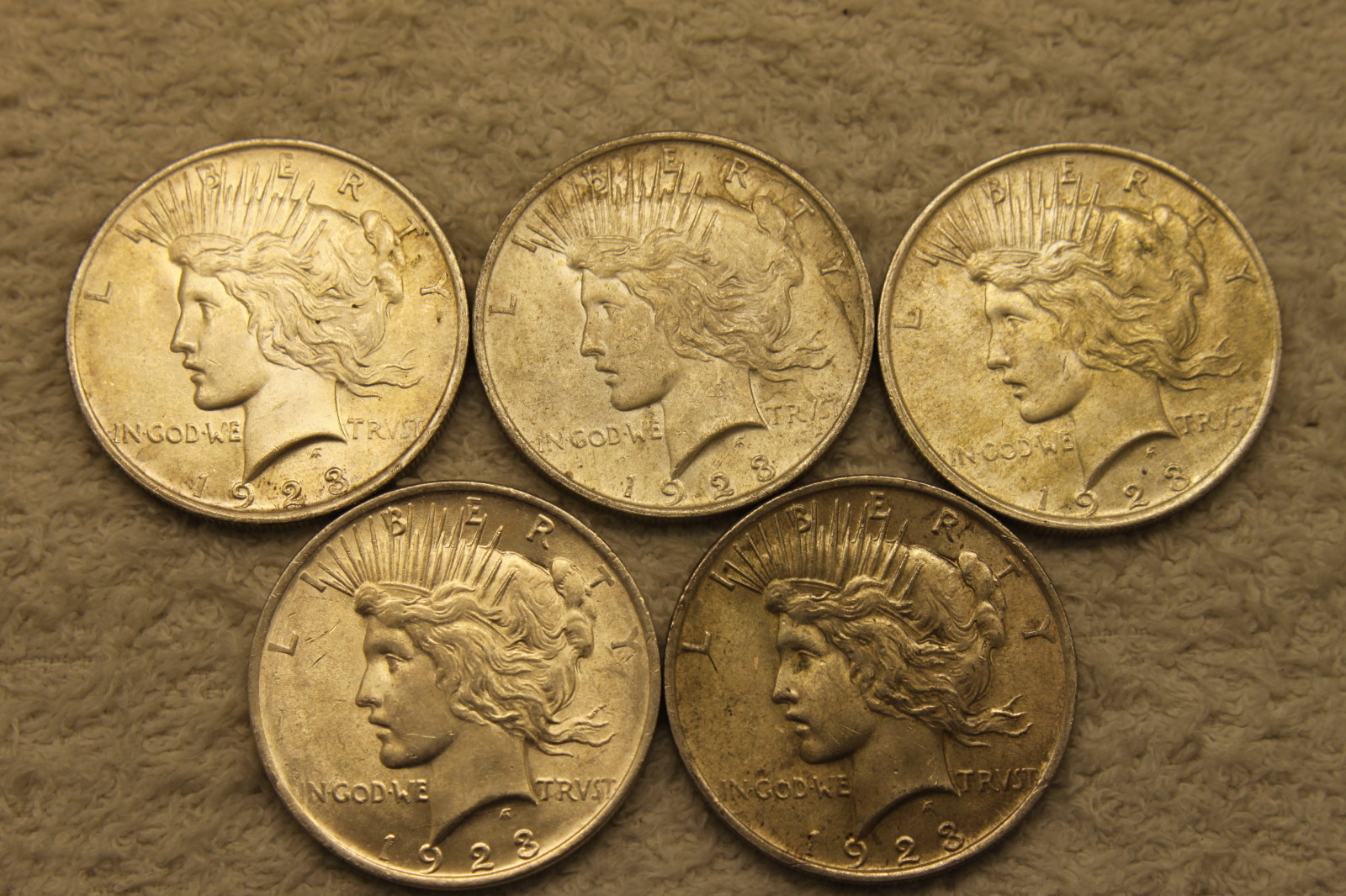 Lot of 5 UNC Silver Peace Dollars 1923 #11