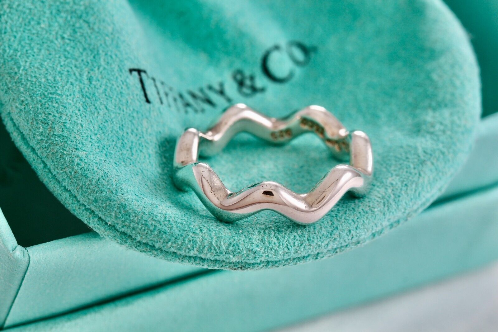Tiffany & Co. Paloma Picasso Silver Zig Zag Band Ring Size 6 Tiffany & Co. Paloma Picasso Silver Zig Zag Band Ring Size 6