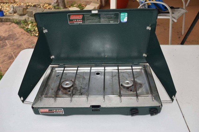 cascade ™ 328 3 burner camping stove