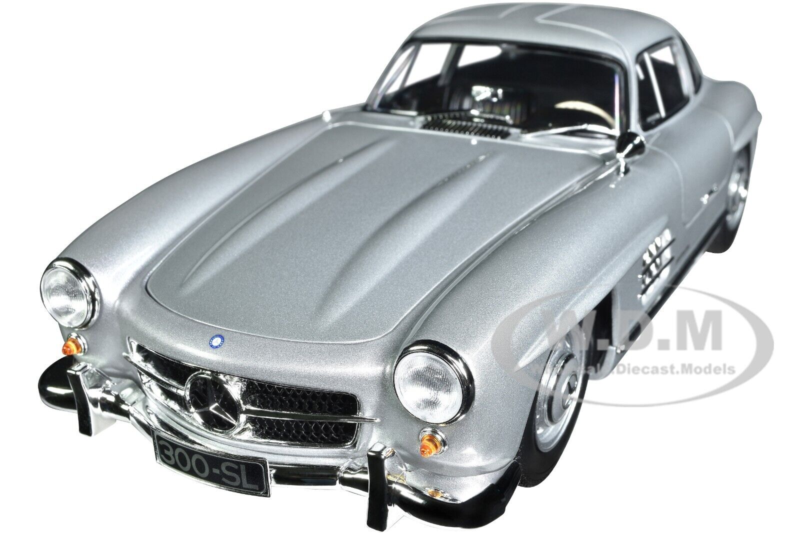 1954 MERCEDES-BENZ 300 SL GULLWING SILVER 1/18 DIECAST CAR 1954 MERCEDES-BENZ 300 SL GULLWING SILVER 1/18 DIECAST CAR