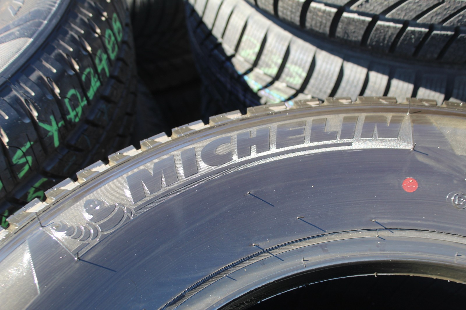 New 265 65 17 Michelin, Latitude Tour, M+S, 110S, x1 Tyre (F1_tyres) L3948