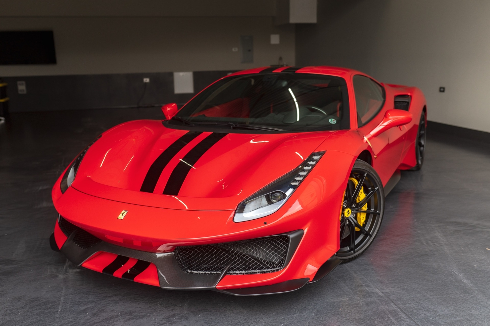 2020 Ferrari 488 Pista Coupe! Only 344 Miles! Carbon Fiber! Front Lift