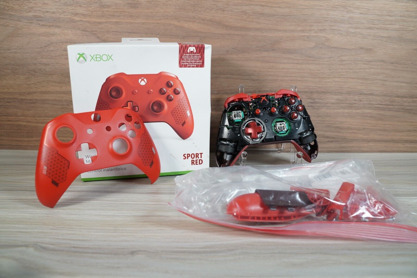 Microsoft Xbox One Wireless Controller - Sport Red w/ box - parts only Microsoft Xbox One Wireless Controller - Sport Red w/ box - parts only
