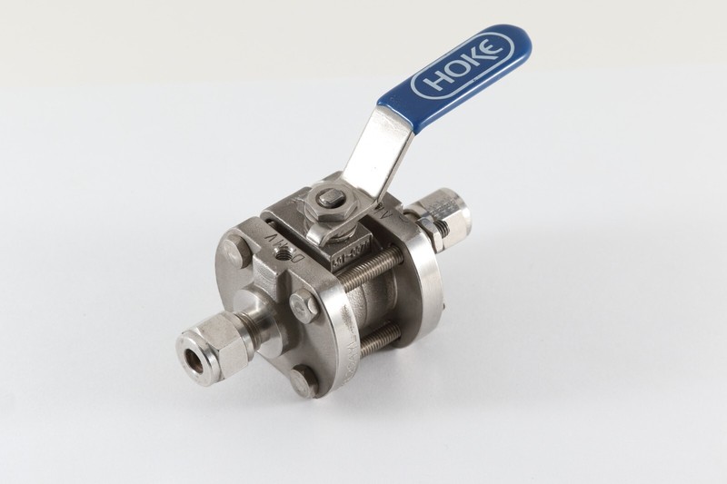 Ball Valve, HOKE 2 way 3 piece bolted high cycle 7 series, 316SS, 7AL2G4YL 1B