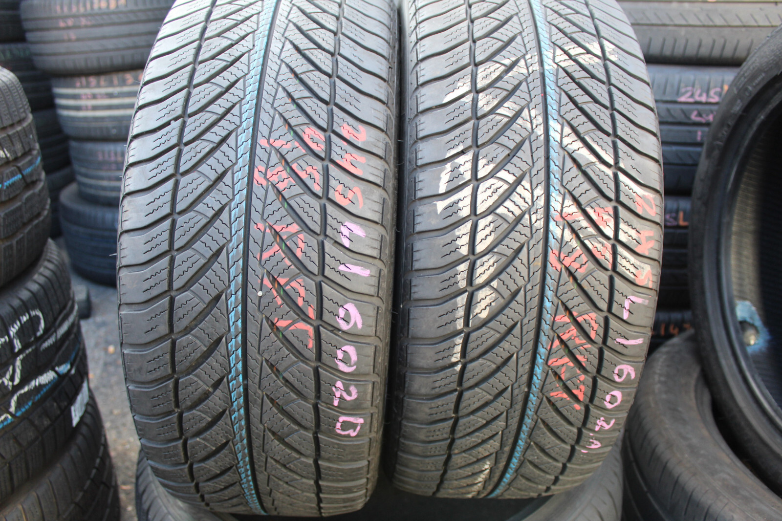 245 45 18 Goodyear, RunFlat, Winter, XL, 100V, x2 A Pair 6.5mm (F1_tyres) L1602
