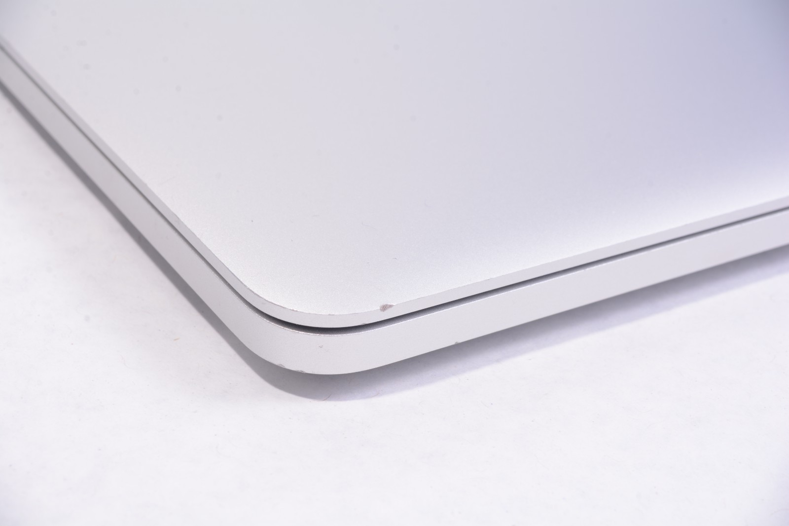 Apple Macbook Pro Retina 15-inch Mid 2015