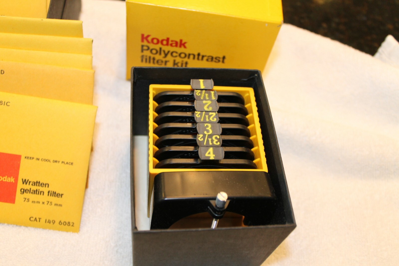 Kodak Polymax Filter Kit - Polycontrast Filter Kit - Wratten Gelatin Filters