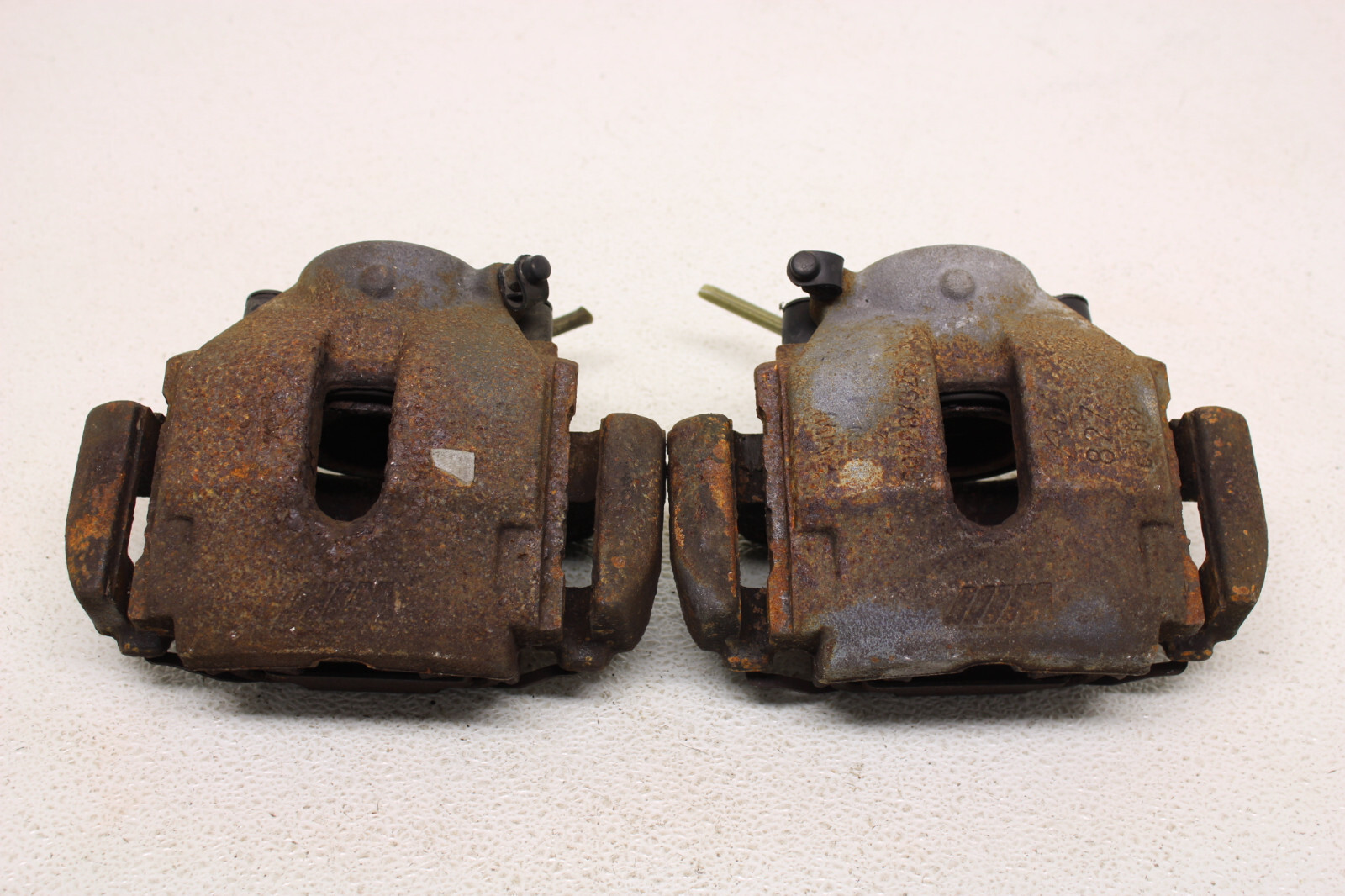 BMW E46 M3 Front Brake Calipers W/ Carriers Brakes Genuine Oem 2001