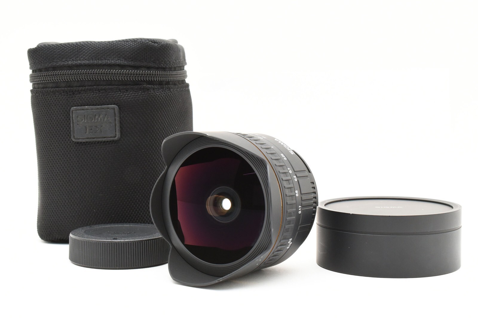 Sigma 15mm f/2.8 EX DG Fisheye Lens for Nikon w/ Case [Near Sigma 15mm f/2.8 EX DG Fisheye Lens for Nikon w/ Case [Near