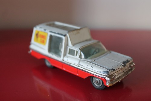 Corgi Toys 221 Chevrolet Impala Taxi Cab Great Britain 1960