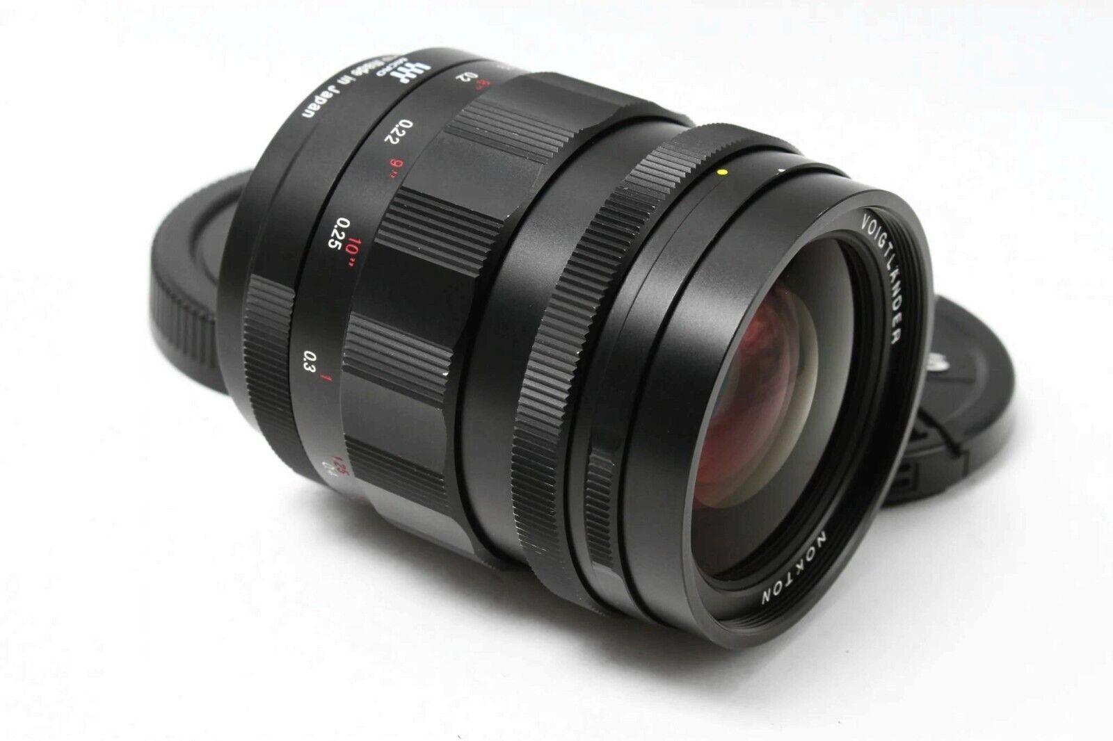 Voigtlander Nokton 25mm F0.95 Type II MF Standard Prime Lens Voigtlander Nokton 25mm F0.95 Type II MF Standard Prime Lens