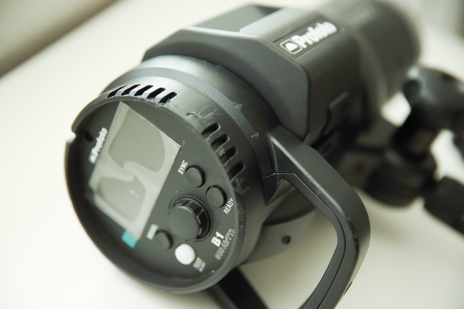 PROFOTO B1 500 Air TTL Monolight Kit W/Profoto