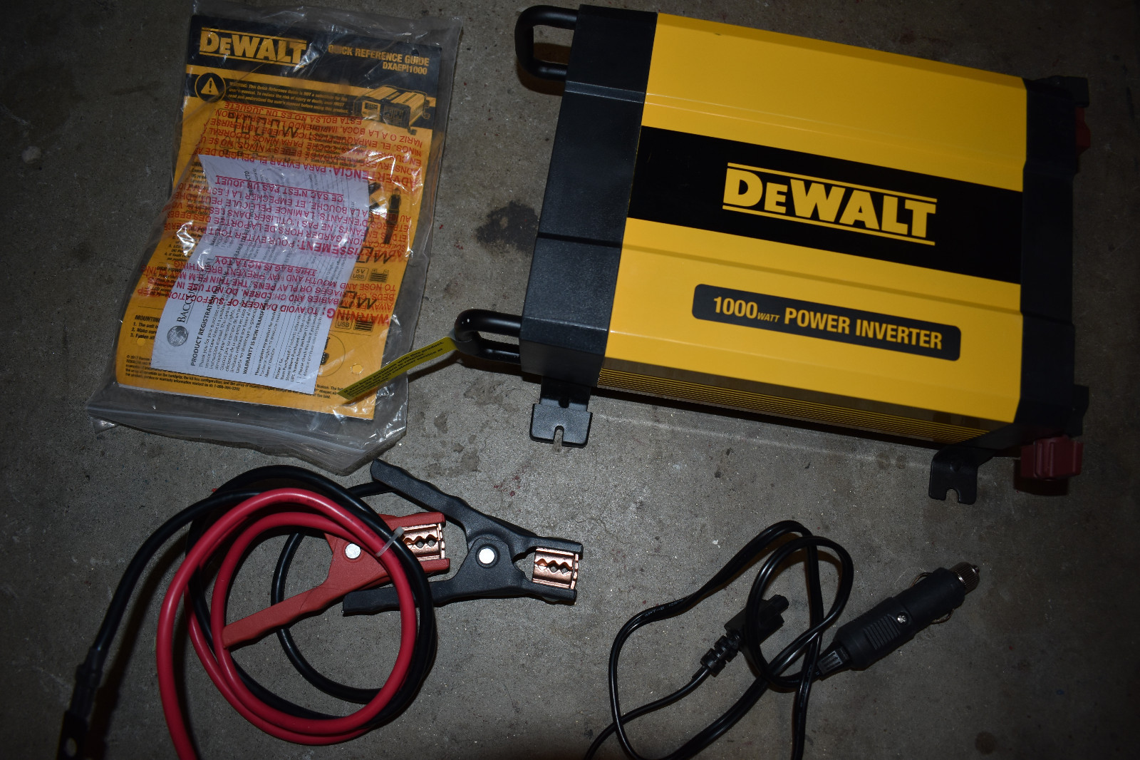 DEWALT DXAEPI1000 Power Inverter: 1000 Watt Continuous / 2000 Watt Peak Power