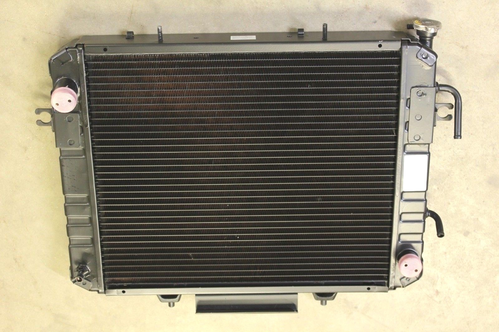 246060 Radiator for Toyota forklift (w/ oil cooler 8.5