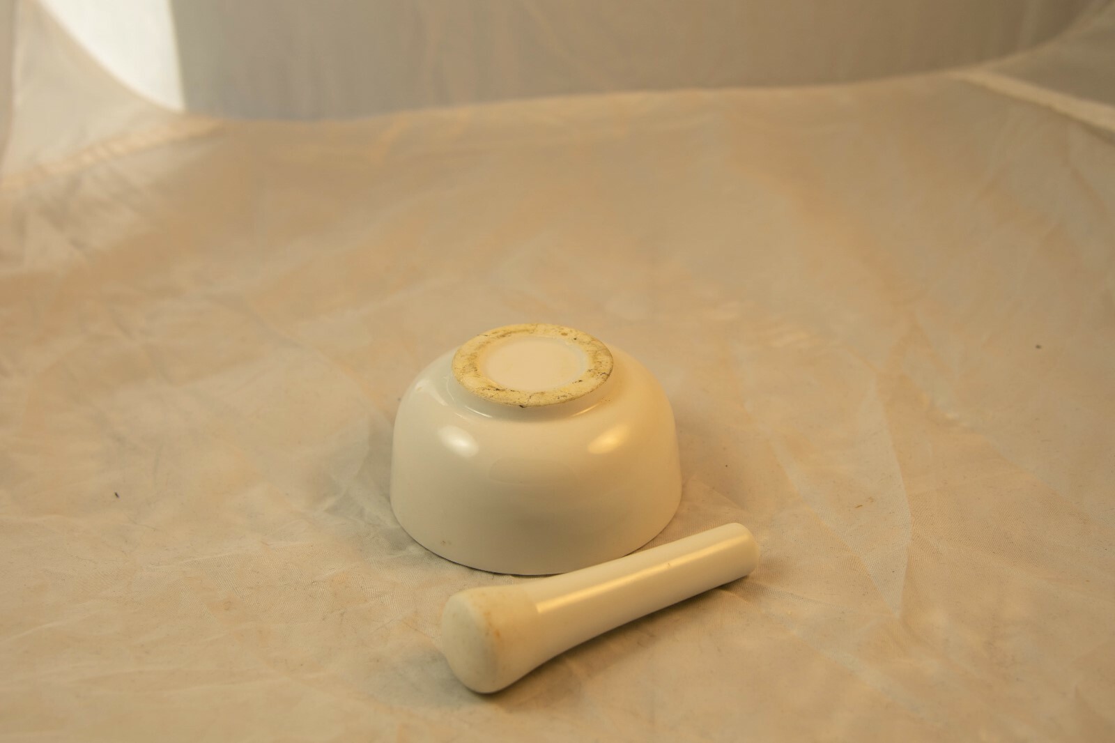 Porcelain mortar and pestle, 3.5