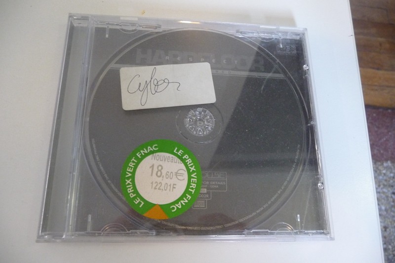 Hardfloor Respect Remastered Cd Boitier Fendu Et Manque Le Livret.
