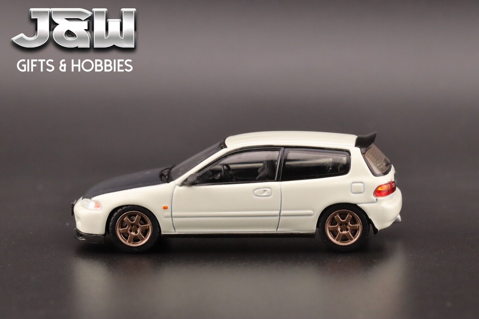 Hobby Japan Honda Civic (EG6) SIR-Ⅱ White with Carbon Hood Hobby Japan Honda Civic (EG6) SIR-Ⅱ White with Carbon Hood