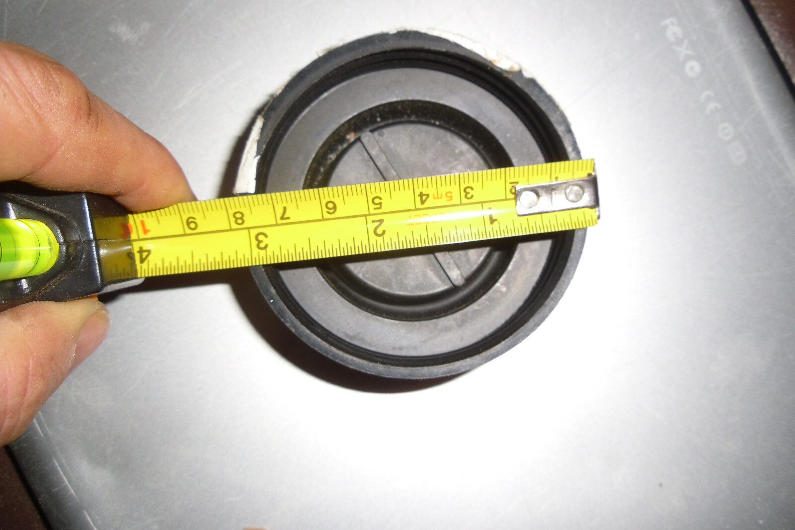 Lid Plastic , Brake Fluid Resivior Trailer Mlitary W/ seal 3 Inch Diameter