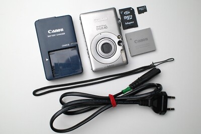 Canon IXUS 40 / Powershot SD300 4MP CCD Y2K Retro Digital Camera - TESTED