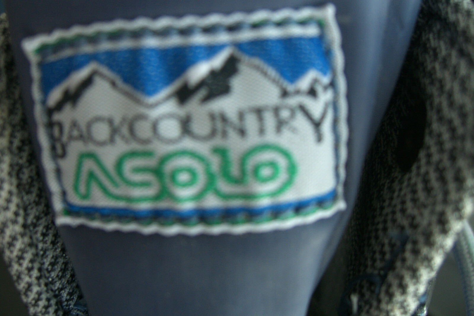 WOMEN'S CROSS COUNTRY SKI BOOTS - 